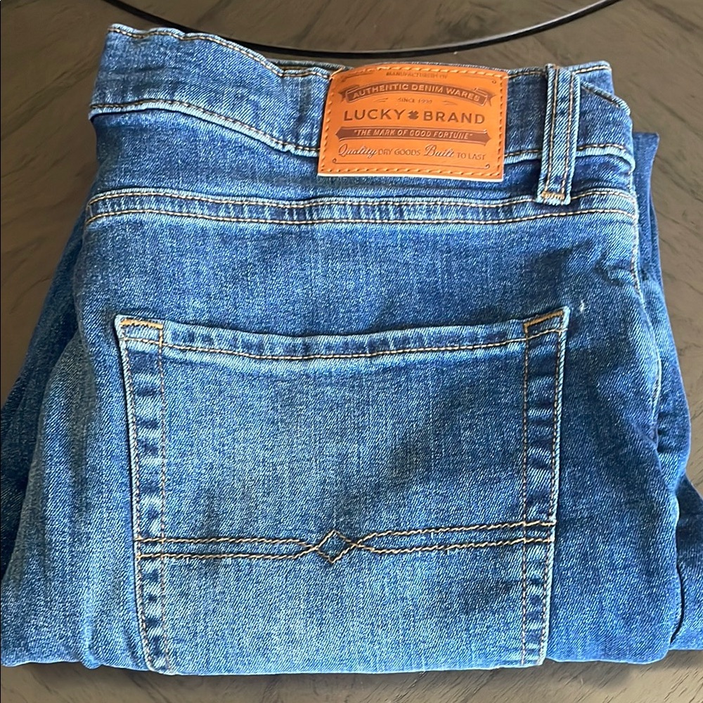 Lucky Brand Relaxed Blue Jeans with Natural Fading